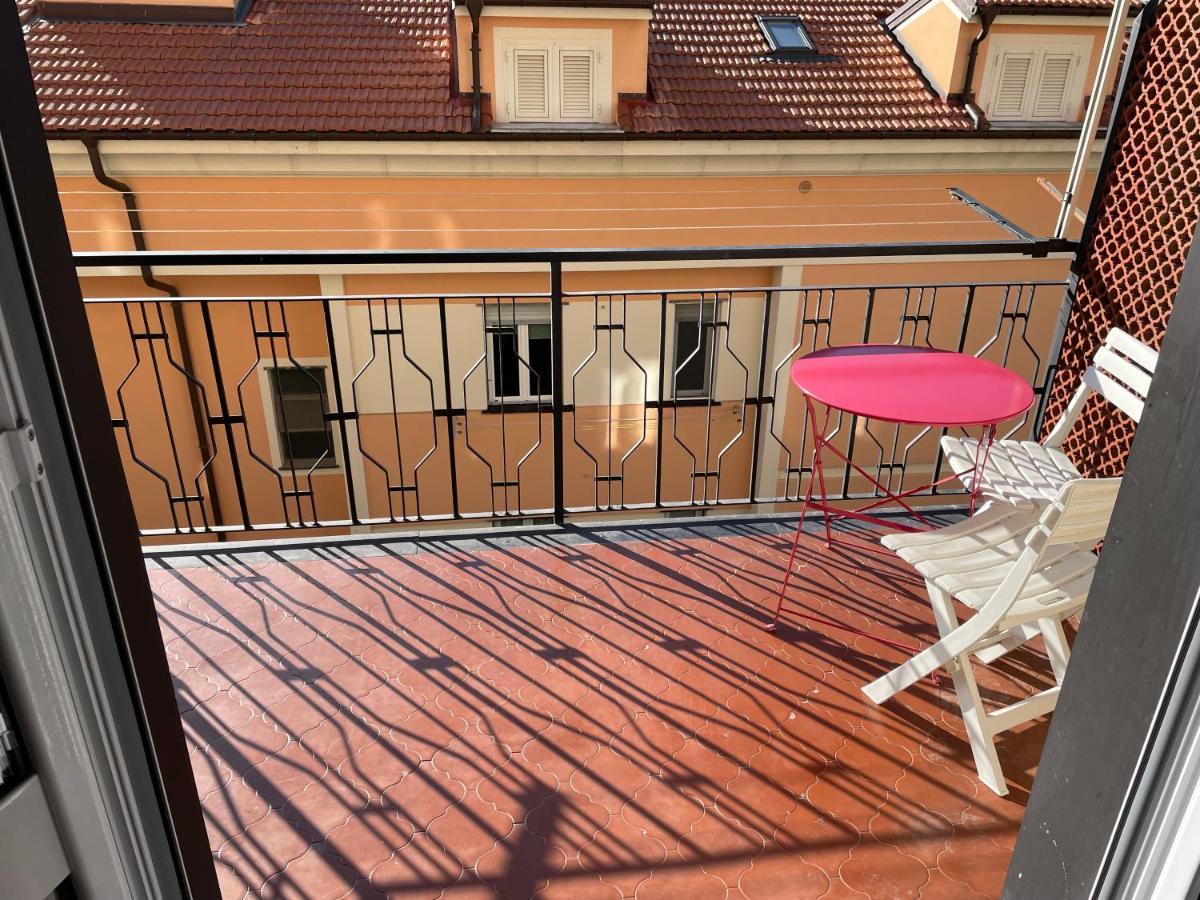 Ferienwohnung Bike & Sea Under Castle Dreams At Finalborgo Finale Ligure Exterior foto