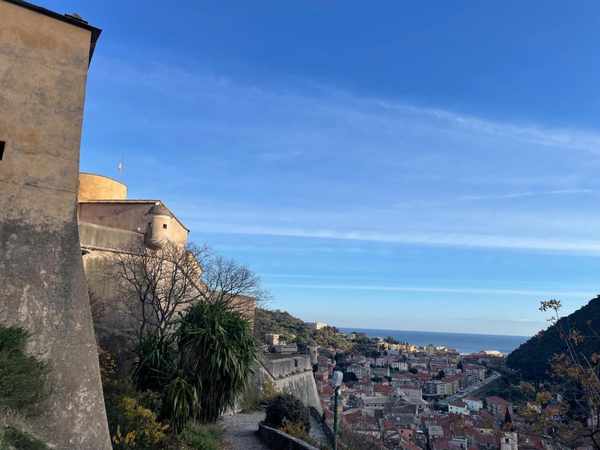 Ferienwohnung Bike & Sea Under Castle Dreams At Finalborgo Finale Ligure Exterior foto